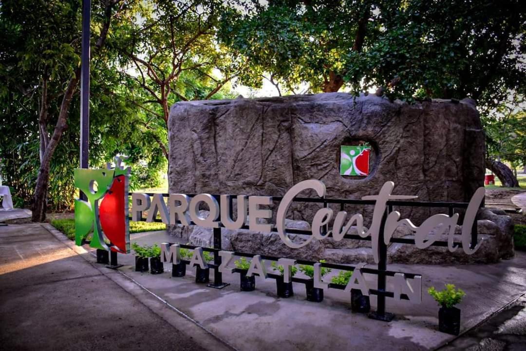 Estadio Beis Central Park Acuario Mazatlán Eksteriør bilde